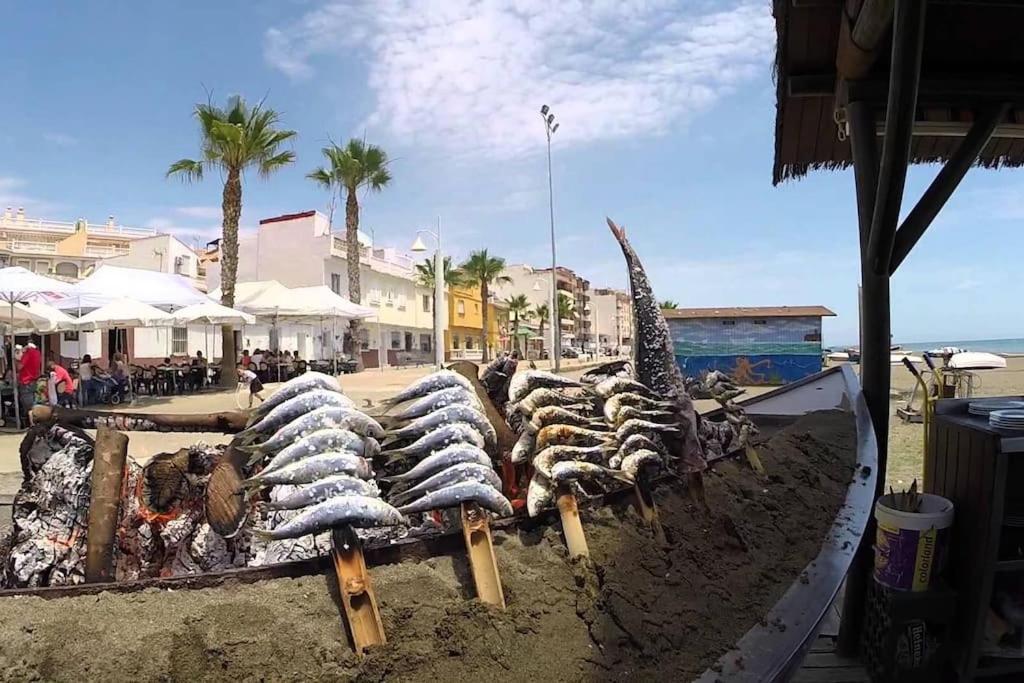 Precioso Apartamento A 50 Metros De La Playa Rincón de la Victoria Esterno foto
